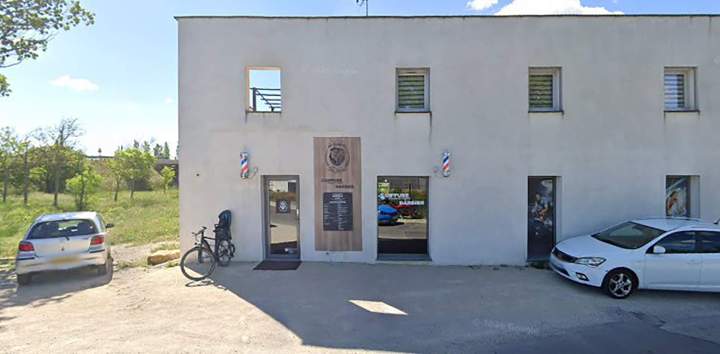Façade du salon de coiffure Entraigues-Sur-la-Sorgue