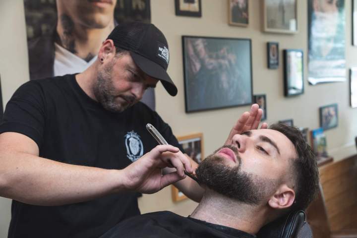 Confier votre barbe à un expert.